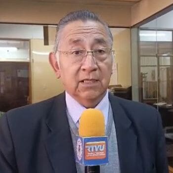 Decano - Dr. Waldo Rene Nina Calizaya