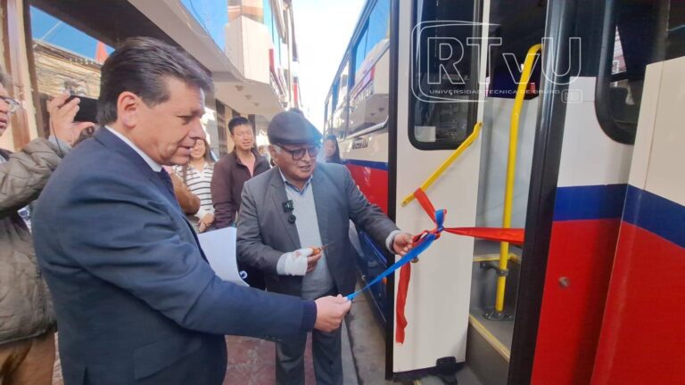 Se realiza acto de inicio del Transporte Universitario