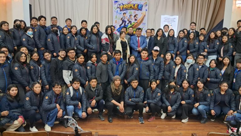 La UTO lanzó la feria “Expo Emprende Escolar” para impulsar el emprendimiento estudiantil
