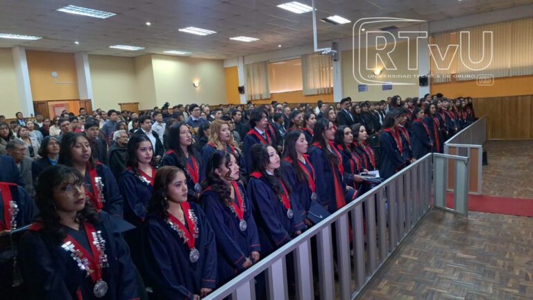 Carrera de Psicología de la FDCPS celebra la graduación de medio centenar de nuevos profesionales