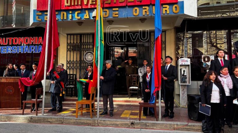 UTO conmemora XCVI años de la Autonomía Universitaria con la tradicional Iza de Banderas en el Rectorado