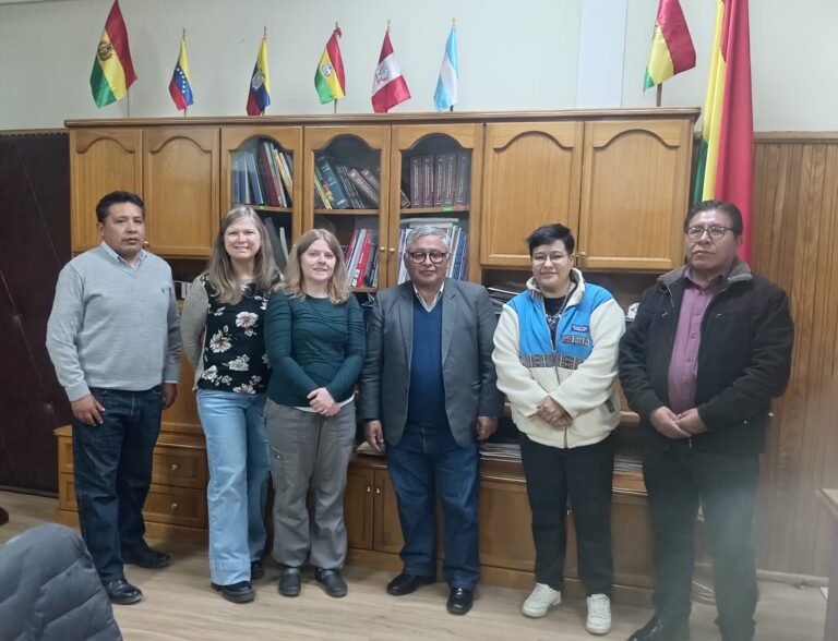 Organización Internacional Christian Veterinary Mission Vetred de EEUU Firma Carta de Intensiones con la FCAN-UTO