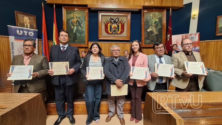 La UTO conmemora el Día del Científico Boliviano con la entrega del Reconocimiento al Mérito Científico 2025